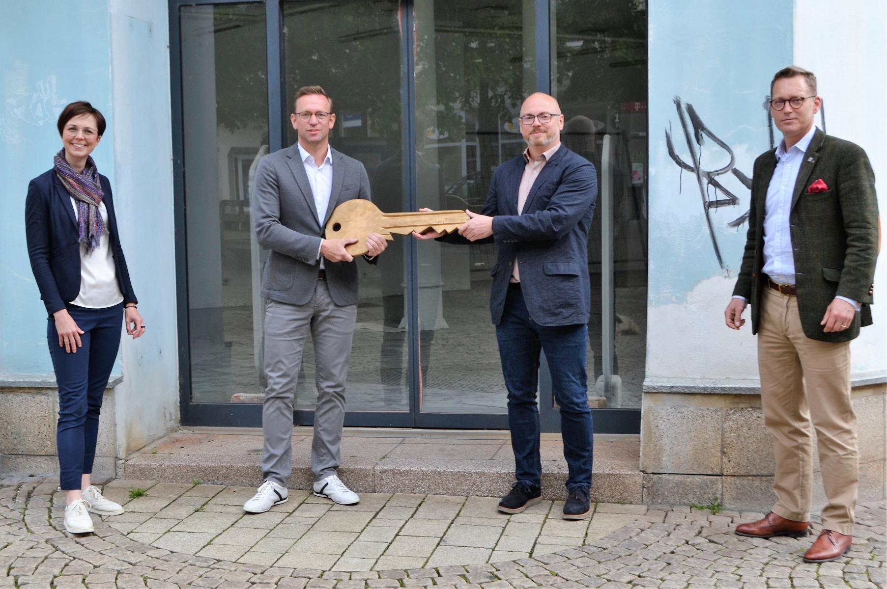 Mitten in Zeitz netzwerken, steuern, informieren